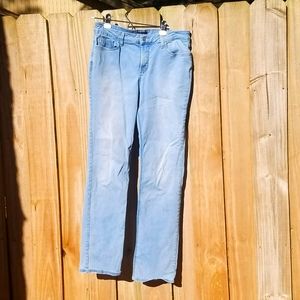 NYDJ light wash straight jeans
